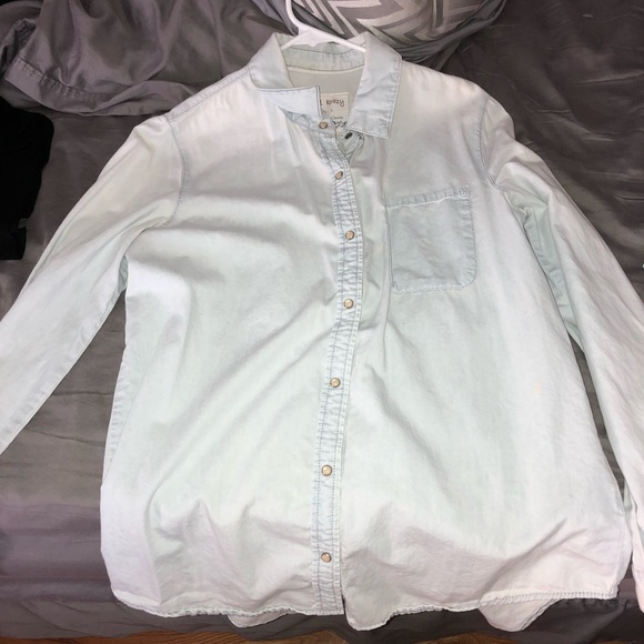 denim colored flannel! barely worn! - Picture 8 of 8